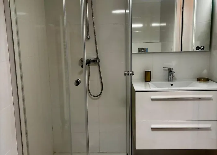 Ambre T2 A 100 Metres De La *